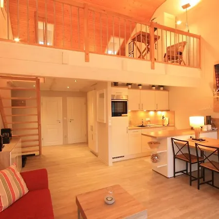 Unsere - Loft-maisonette Mit Balkon Apartment *
